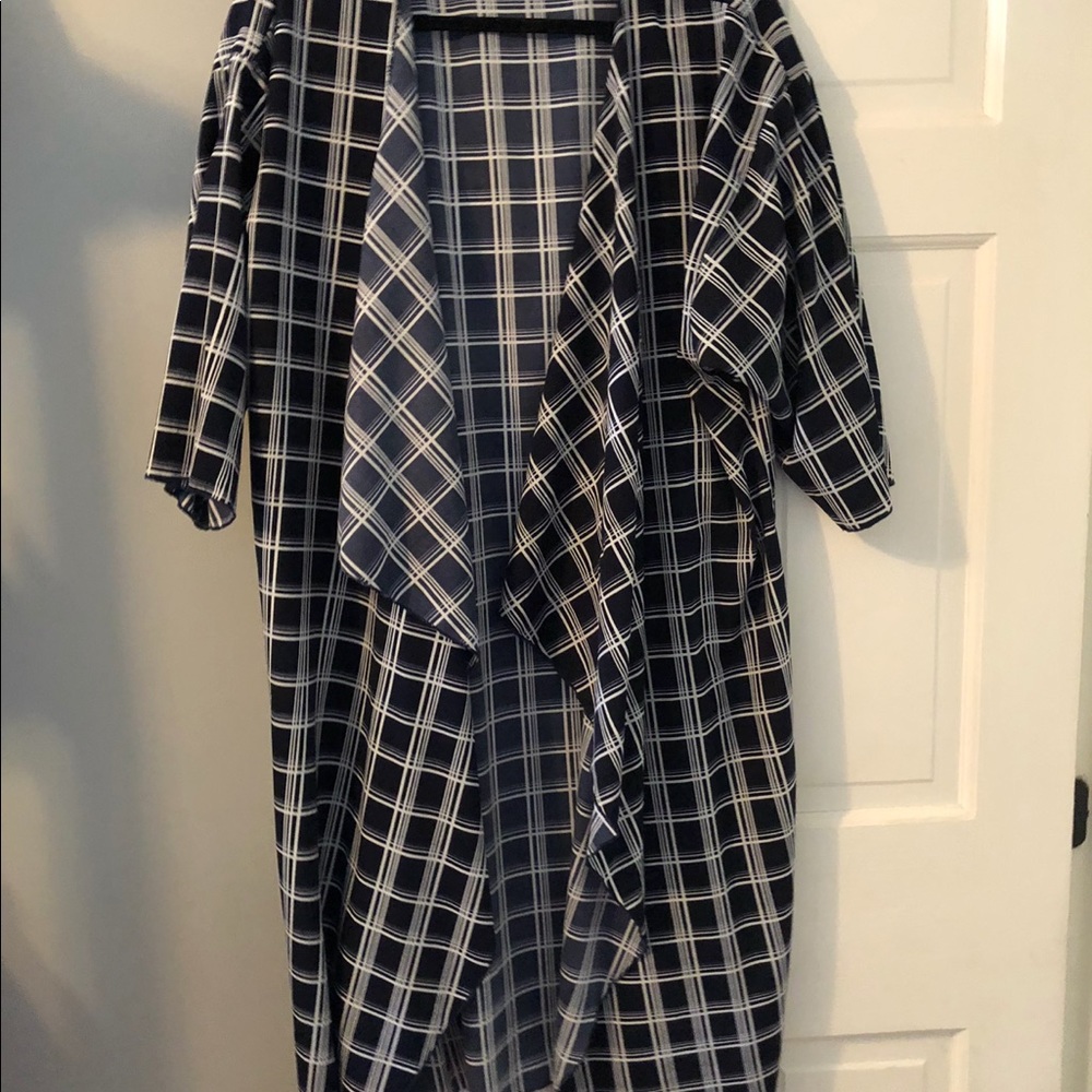 Lularoe plaid shirley